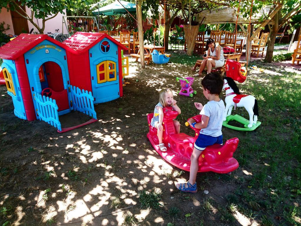 Sera Pansiyon Çıralı Exteriér fotografie